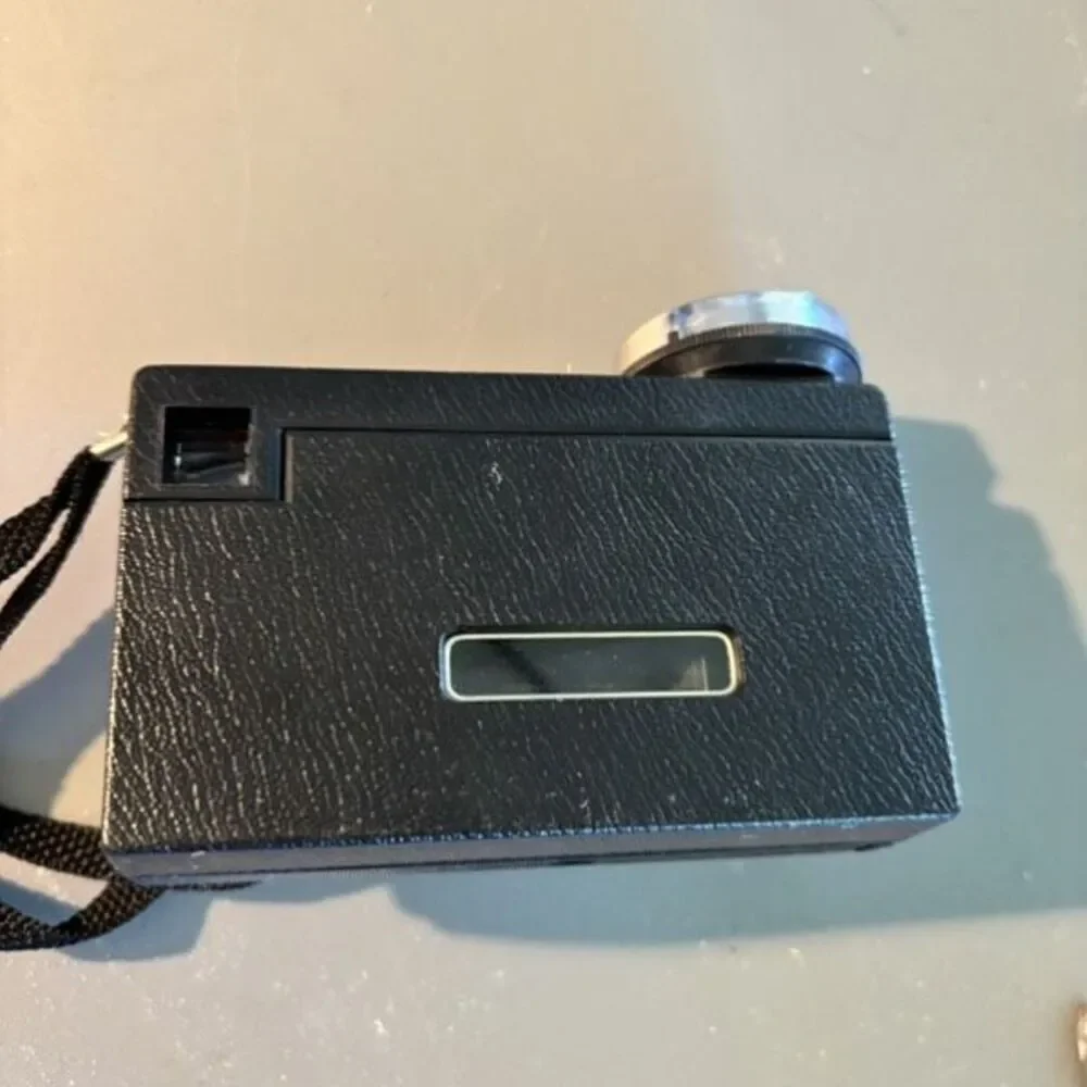 Kodak Instamatic X-25 Camera *Not Tested*